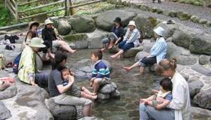 Waterfront park footbath “Tsuchiyukko”